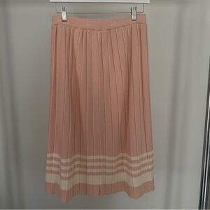 Vintage 1970’s Pleated Knee Length Light Pink Knit Skirt
